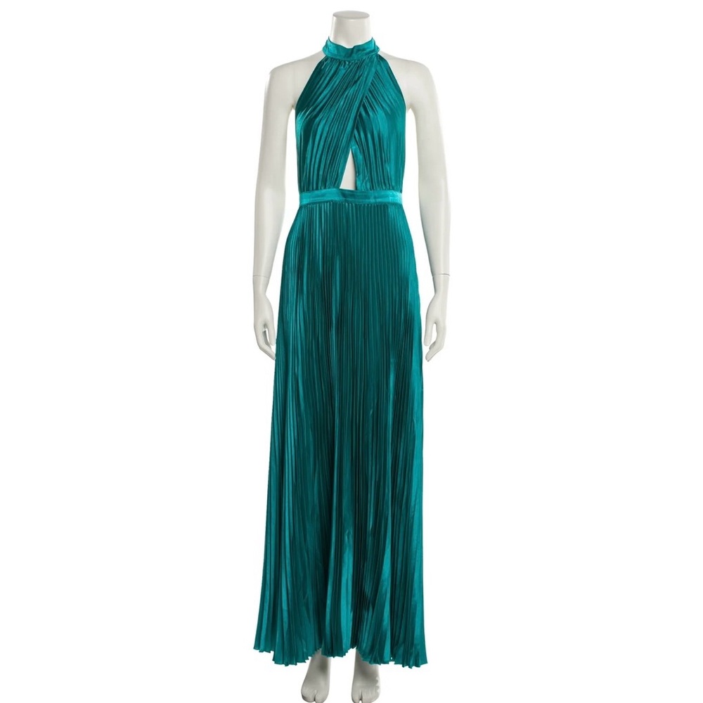 💕NEW💕 Emerald Green Dress by Commense